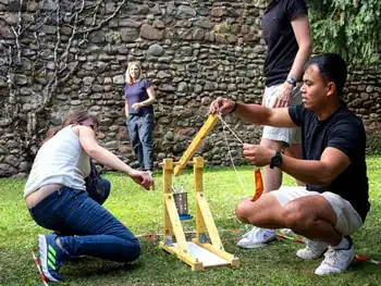 Team building Alsace - challenge tir au trébuchet